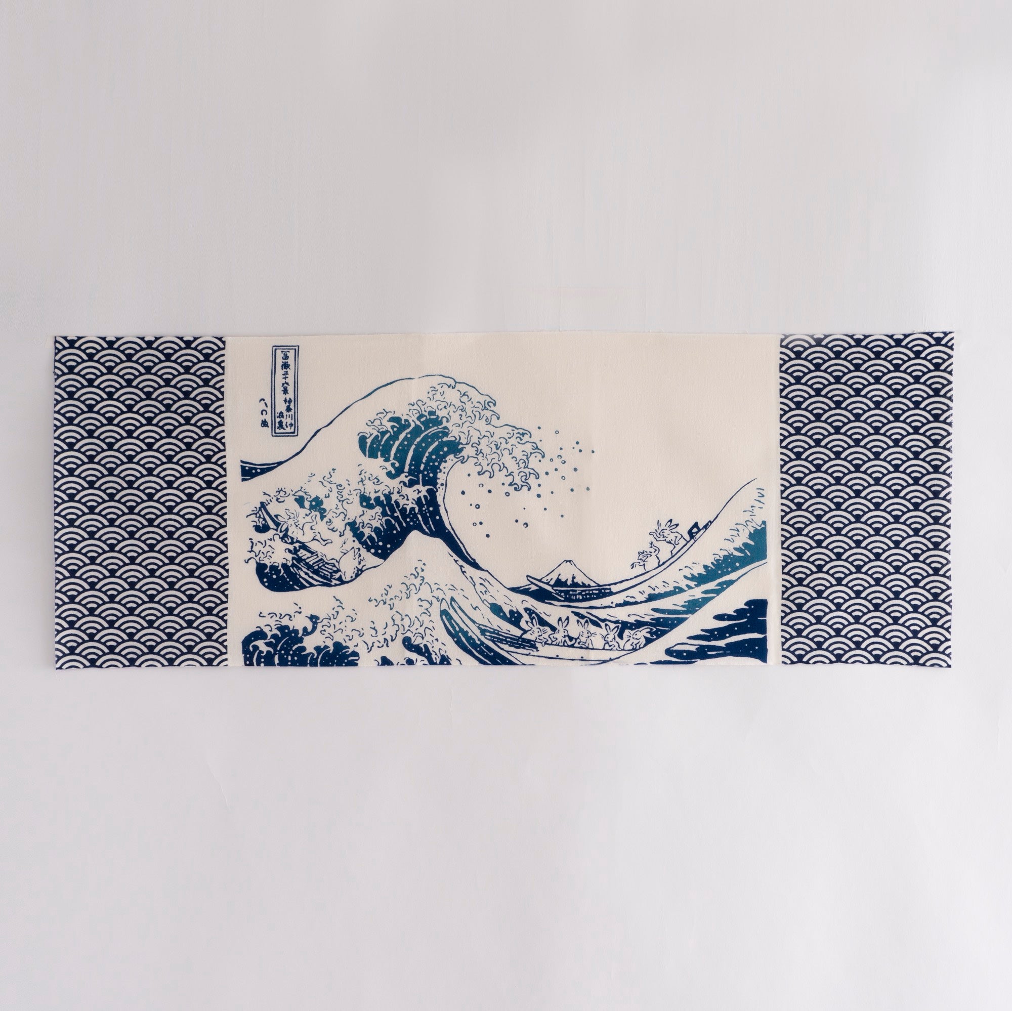 鳥獣戯画 神奈川沖浪裏